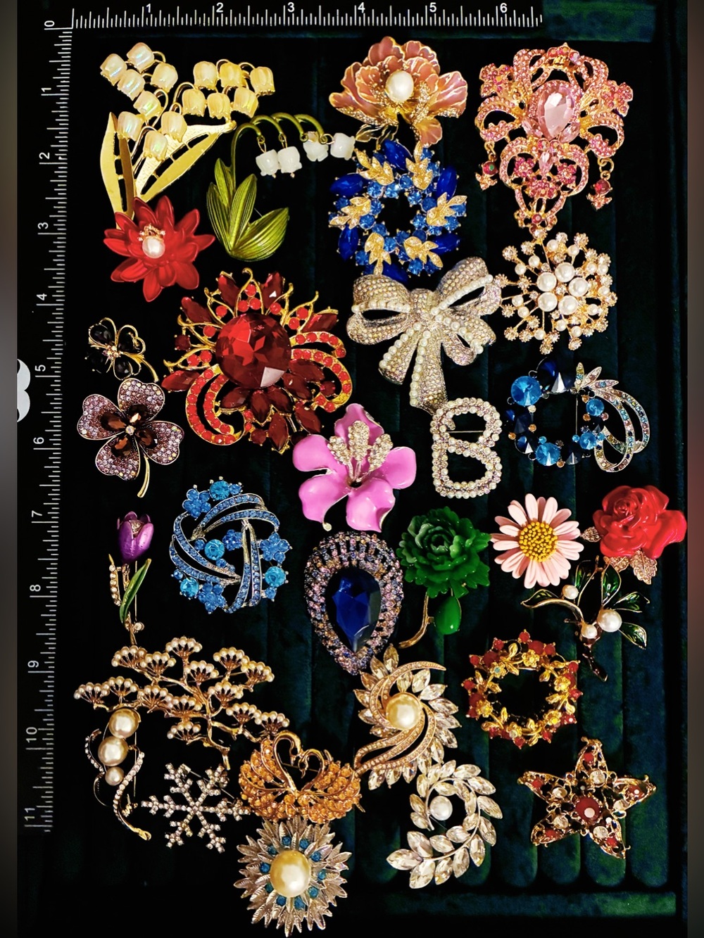 Lot 30 Flower Brooches Pins Assorted Floral Lily Valley Bow Snowflake Jewelry